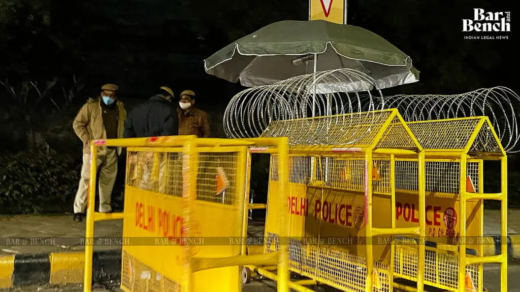 Supreme Court seeks Delhi Police reply on bail plea by riots accused Athar Khan