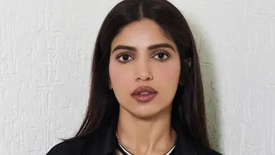 Bhumi Pednekar stops for national anthem, wins praise online