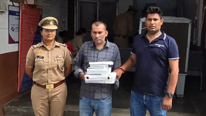 UPSSSC aspirant paid Rs 10 lakh, caught with Bluetooth device