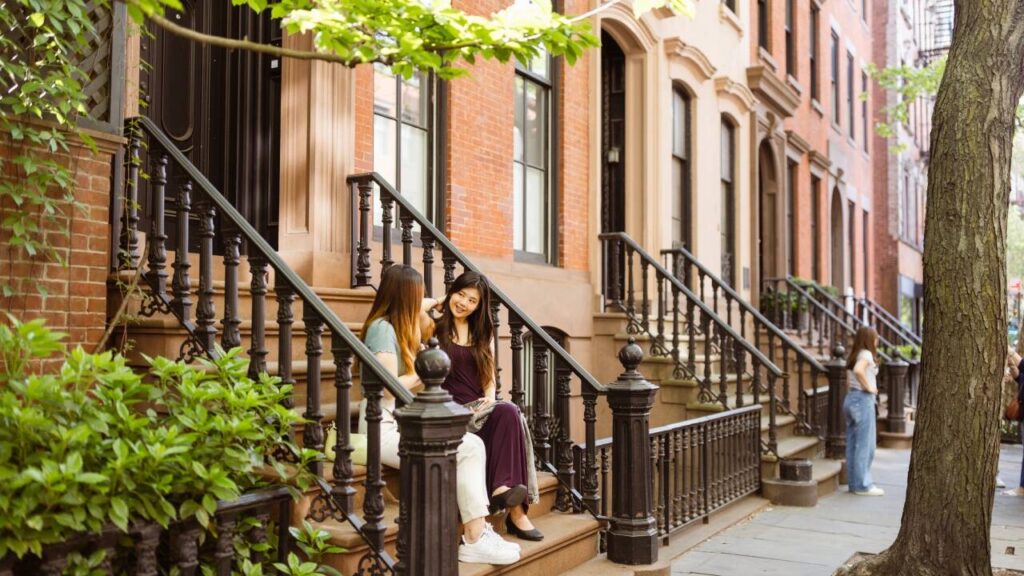 New Yorker Shares How She Lives on $35,000 a Year