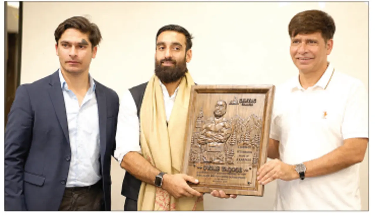 CEMTAC Cements felicitates MMA fighter Owais Yaqoob for Bulgaria win