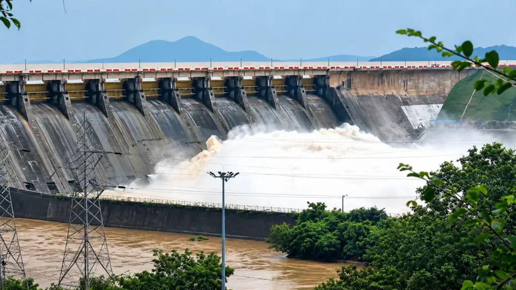 Hirakud Dam opens 5 more gates as inflow rises