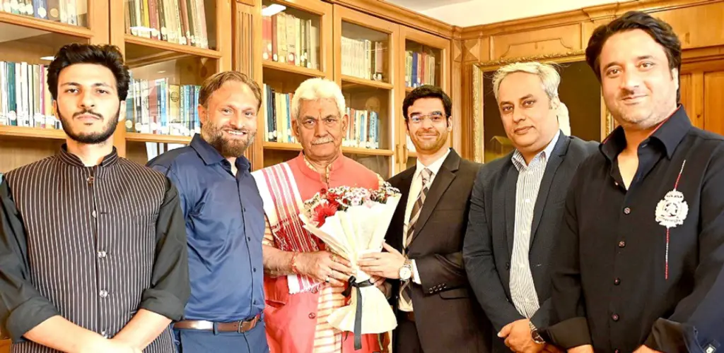 CII J&K team meets LG Sinha on August health conclave
