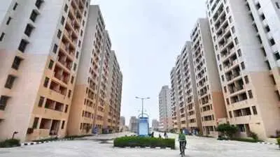 DDA sells 661 flats on opening day of Karmajeevi Awaas Yojana