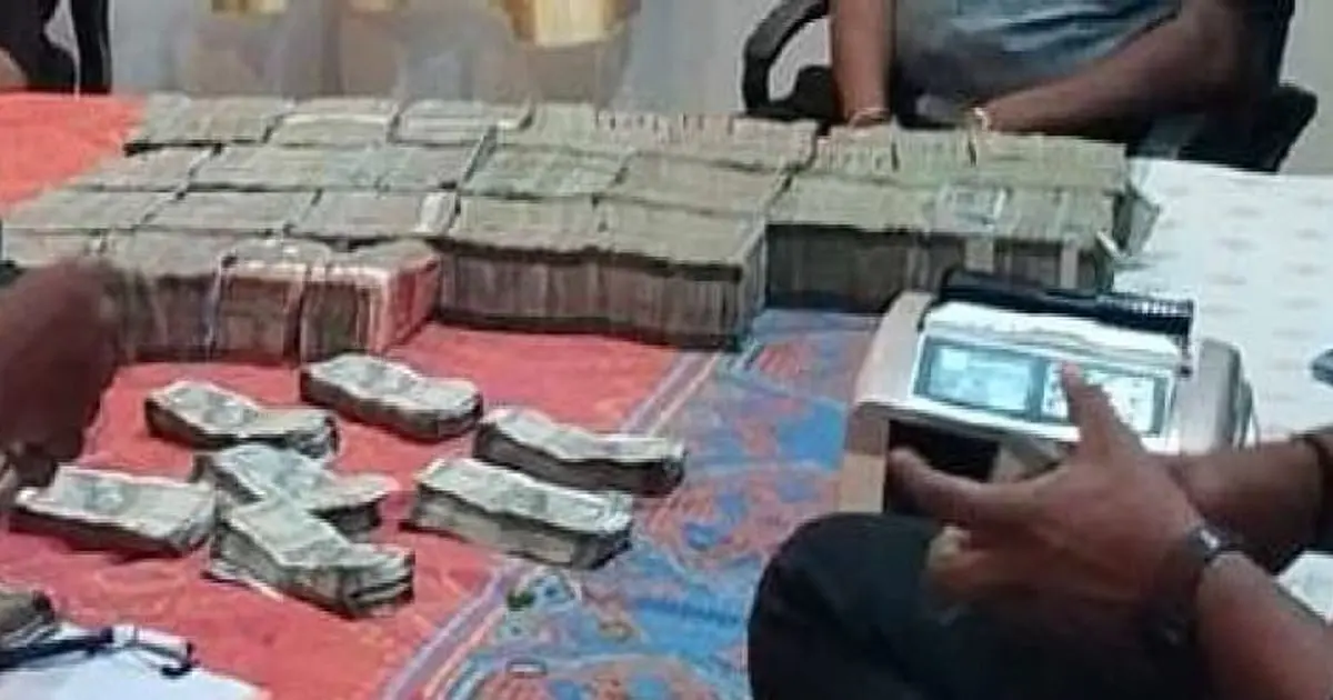 Lokayukta raids official in Bengaluru, unearths Rs 18 crore assets