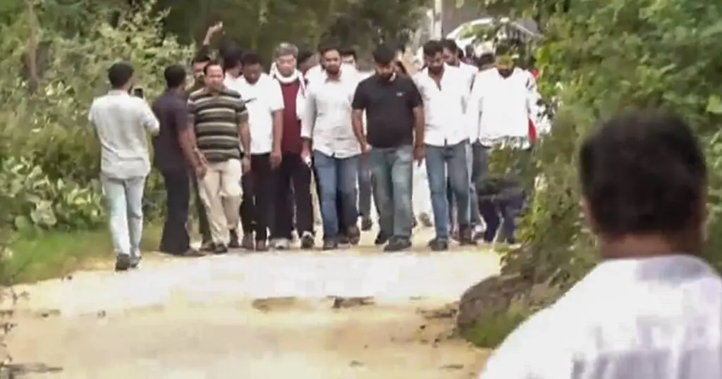 Clashes in Rajasthan as villagers stone CJP team