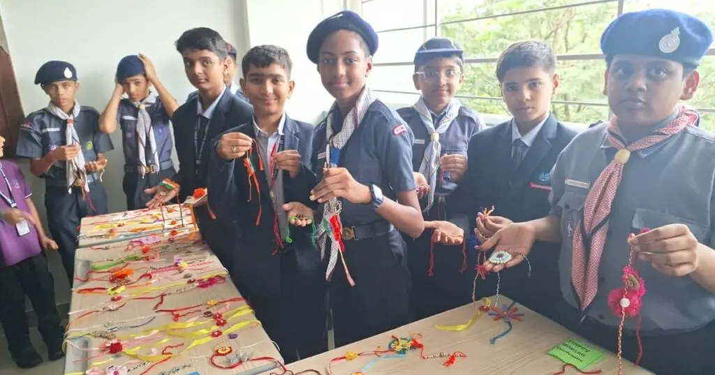 Belagavi students send 3,000 rakhis to soldiers