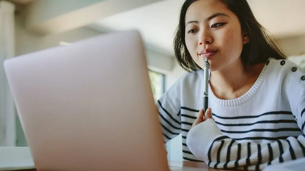 Universities unprepared for students who work while studying
