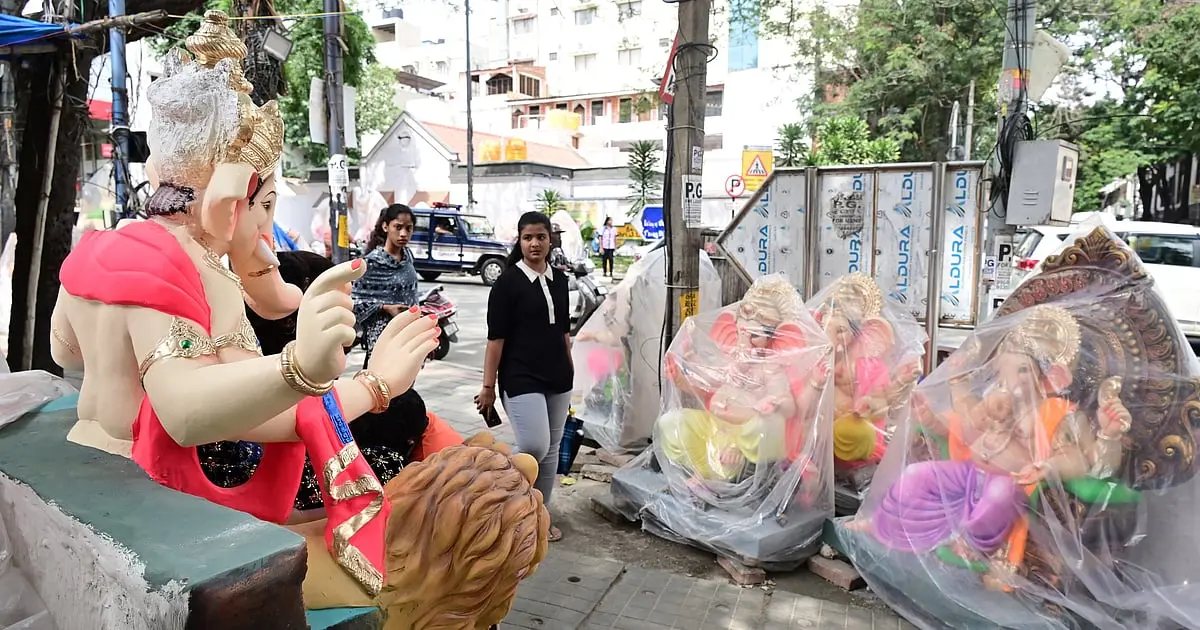 MCC, KSPCB crack down on PoP idol sales ahead of Ganesh Chaturthi