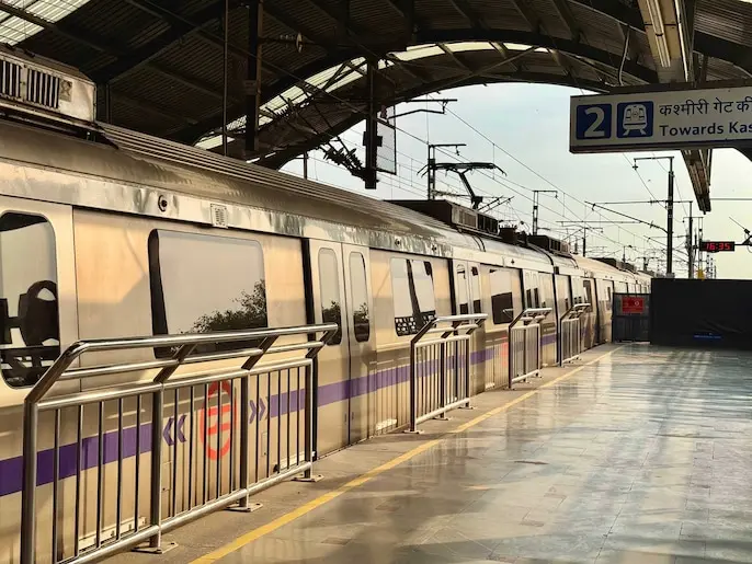 Delhi Metro to start at 4 am on Independence Day for Red Fort event