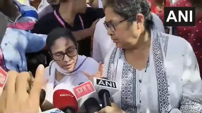 Mamata Banerjee's car pelted with stones, mud, shoes