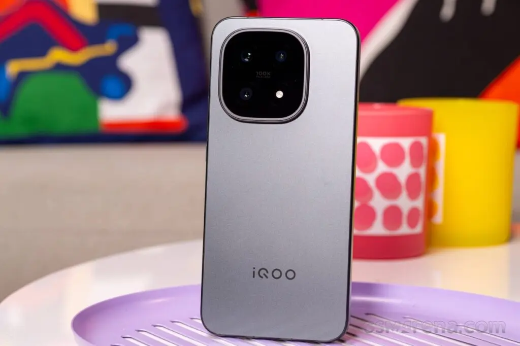 iQOO 16 tipped with 165Hz display, revamped camera design