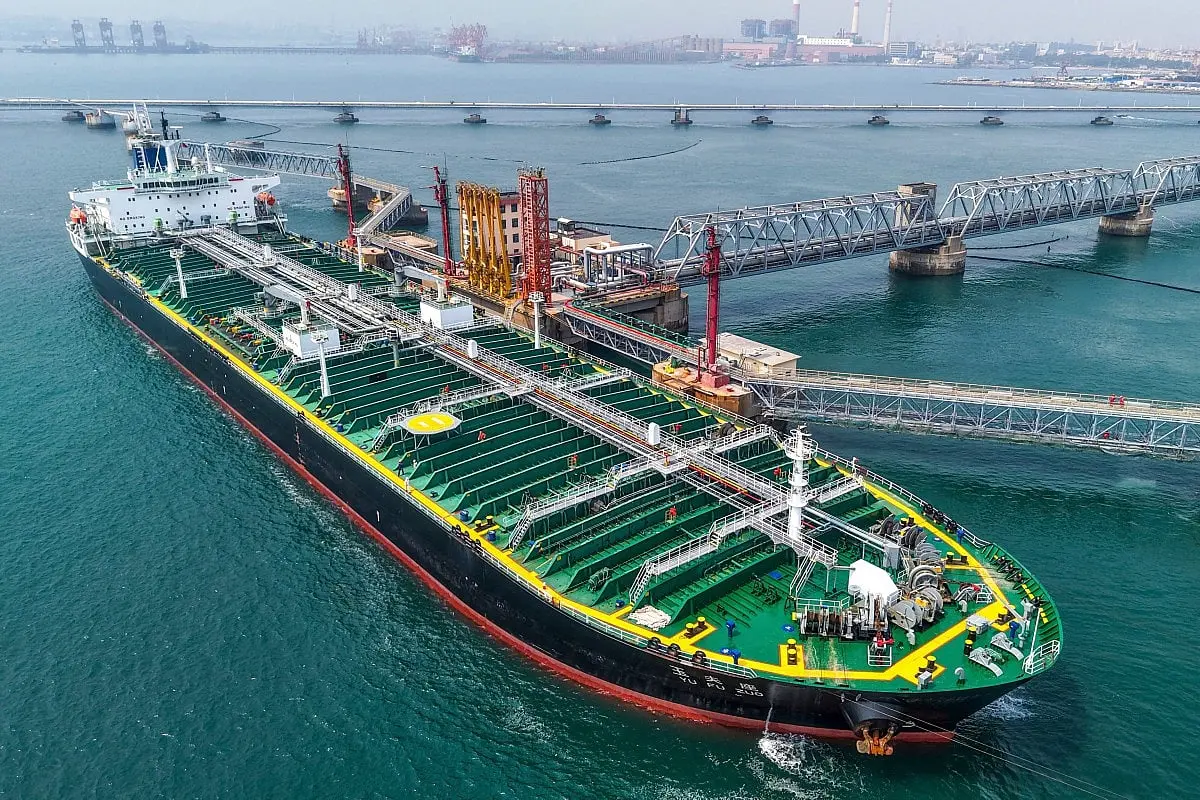 China oil shippers abandon Hormuz, Bab al-Mandab