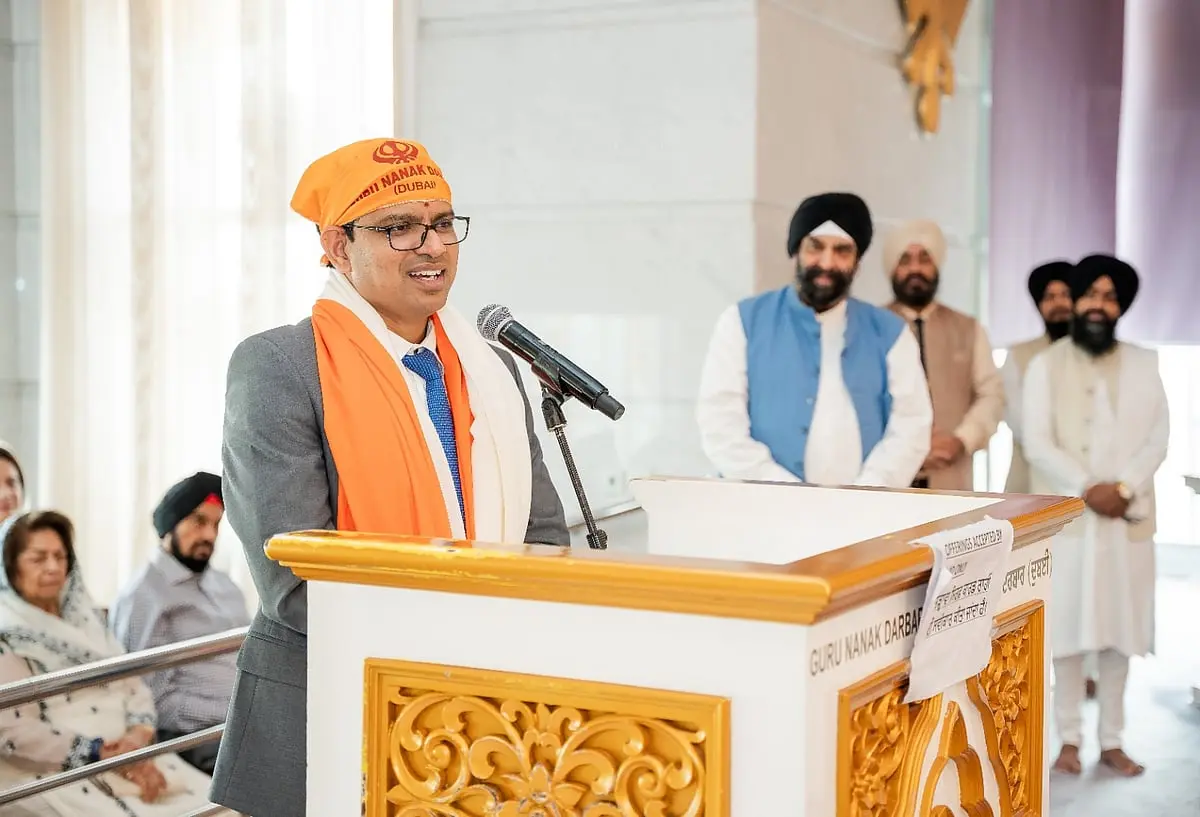 India's new Consul General visits Gurudwara in Dubai