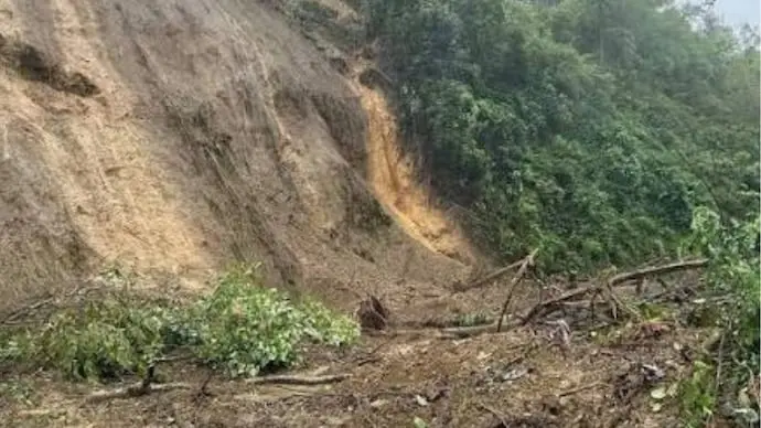 Himachal monsoon toll hits 101, 82 roads still closed