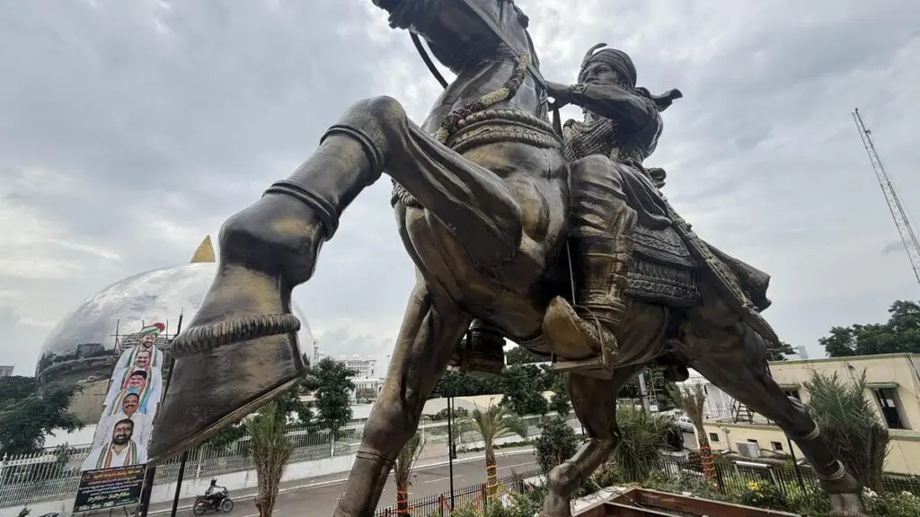 Hyderabad's Hussainsagar statues shift from Telugu pride to social icons