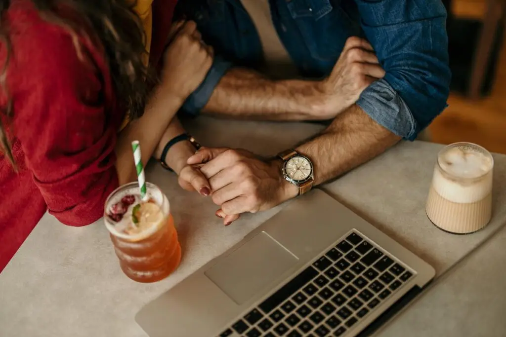 40% of Indian workers have dated a colleague, survey finds