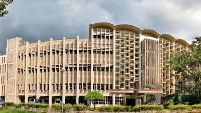 Two IIT Bombay Hostel Canteens Shut by Food Regulator