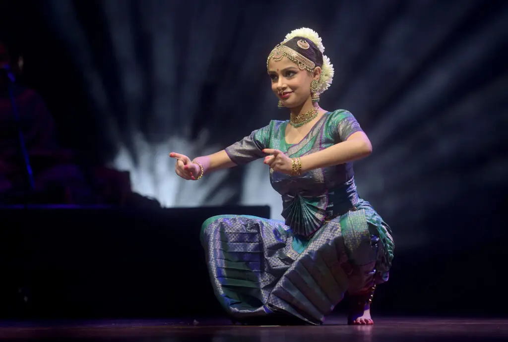 Ilesha Singh's Kuchipudi debut charms Delhi's political elite