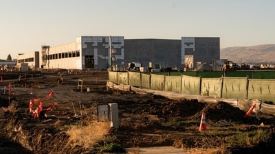 Amazon built a $2bn data center in Gilroy without public vote