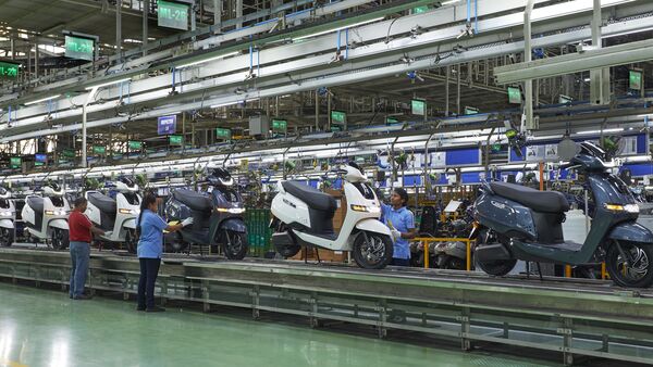 India’s two-wheeler makers reorganise for EV and premium demand
