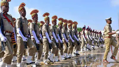 1,057 police, fire personnel awarded gallantry, service medals on 80th I-Day