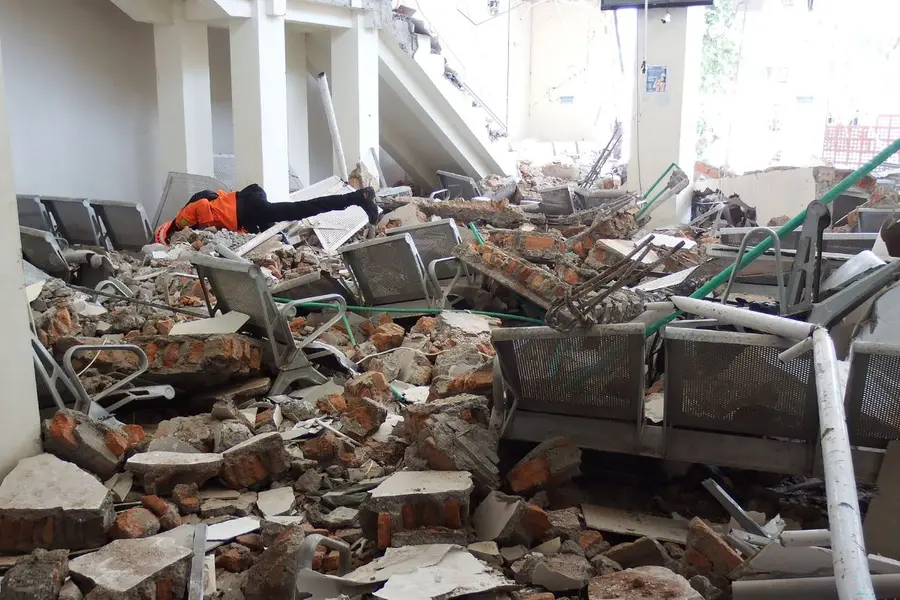 7.7 quake kills at least 38 in Indonesia, 230 aftershocks hit Flores
