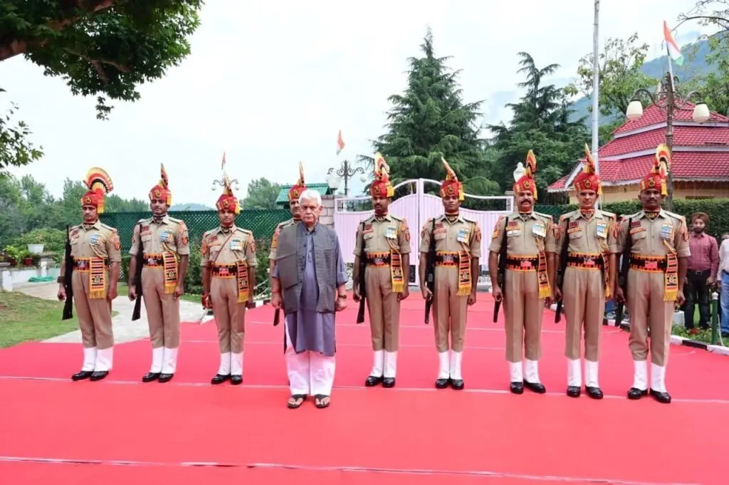 Manoj Sinha hoists National Flag at Srinagar’s Lok Bhavan