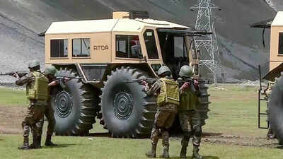 Two Army Bomb Disposal Personnel Injured in Poonch Blast