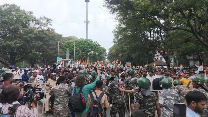 Jharkhand Governor accepts resignations of three JPSC members amid protest over exam irregularities