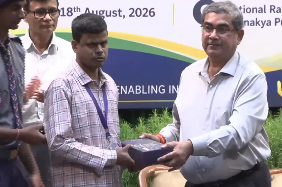 Northern Railway gives 123 AI smart glasses to visually impaired staff