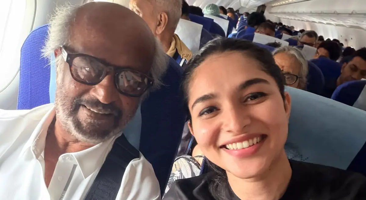 Kayadu Lohar sits next to Rajinikanth on flight, calls it surreal