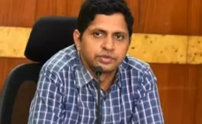 Andhra IAS officer may go on leave amid CMO rivalry
