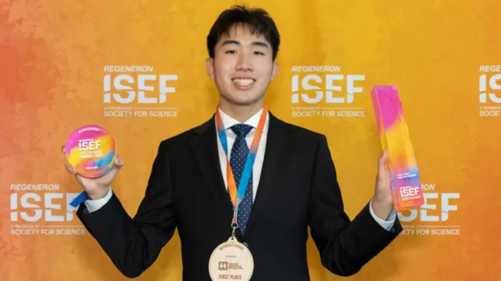 17-year-old develops dissolvable wireless tag to sort plastic