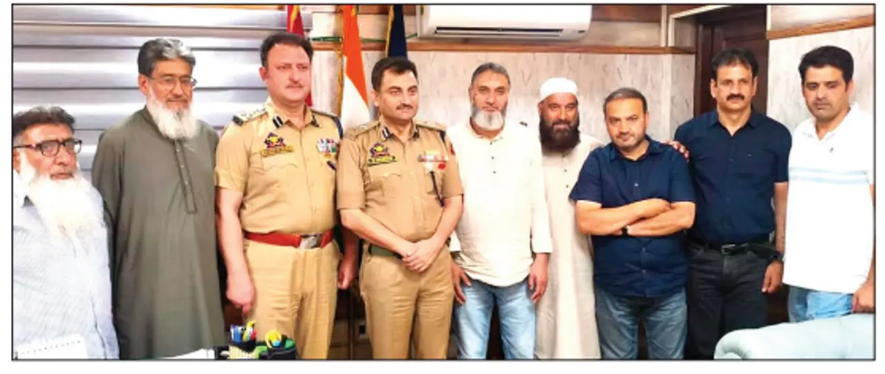 KTMF delegation flags Srinagar traffic woes to top police