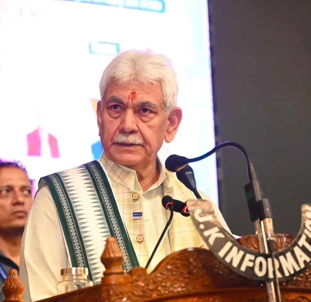 LG Sinha calls for advanced healthcare in smaller districts