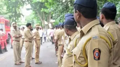 Three die on Maharashtra hilltop after mobile phone row