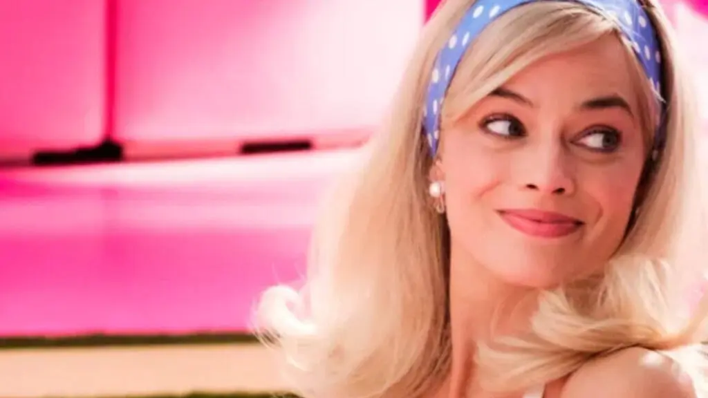 Margot Robbie advises doing anything to find better opportunities