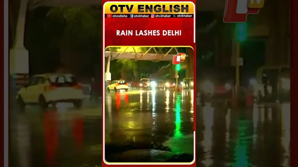 Rain Lashes Delhi, Visuals from ITO