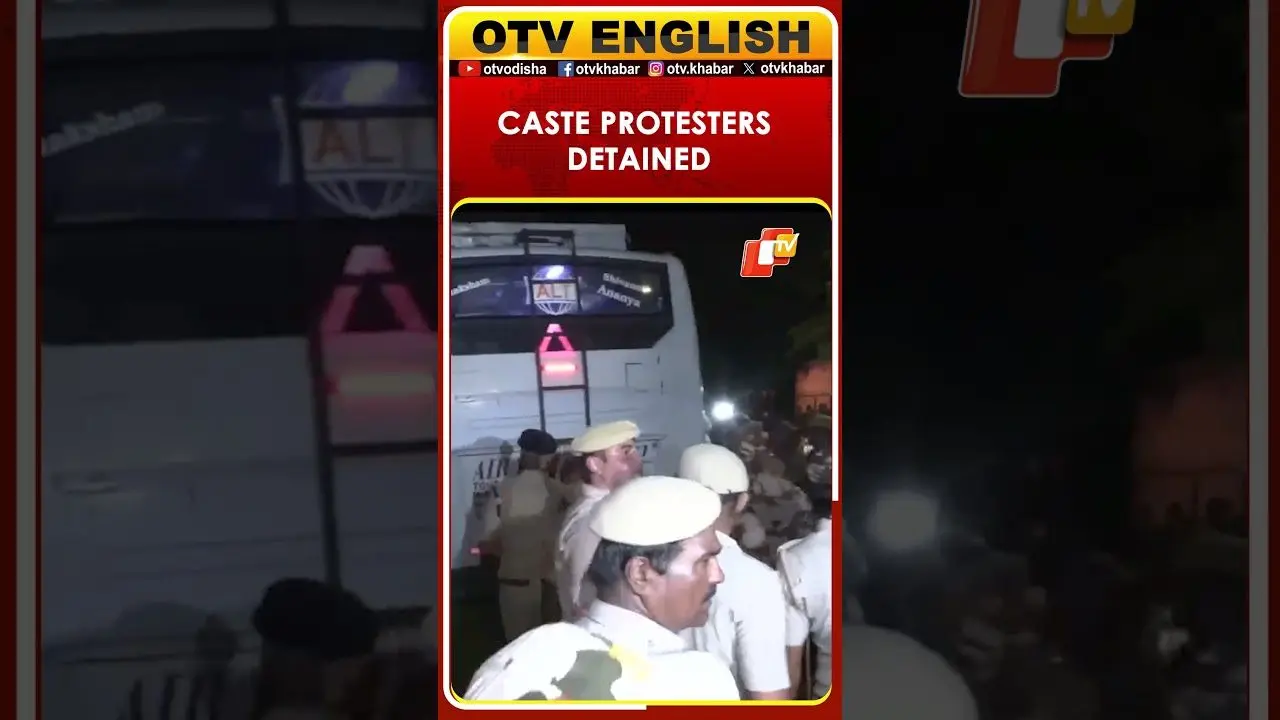 Delhi Police Detain Protesters at Jantar Mantar