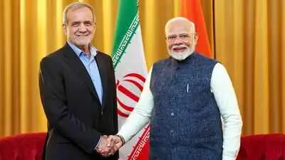 Iran president congratulates Modi on I-Day, seeks deeper ties
