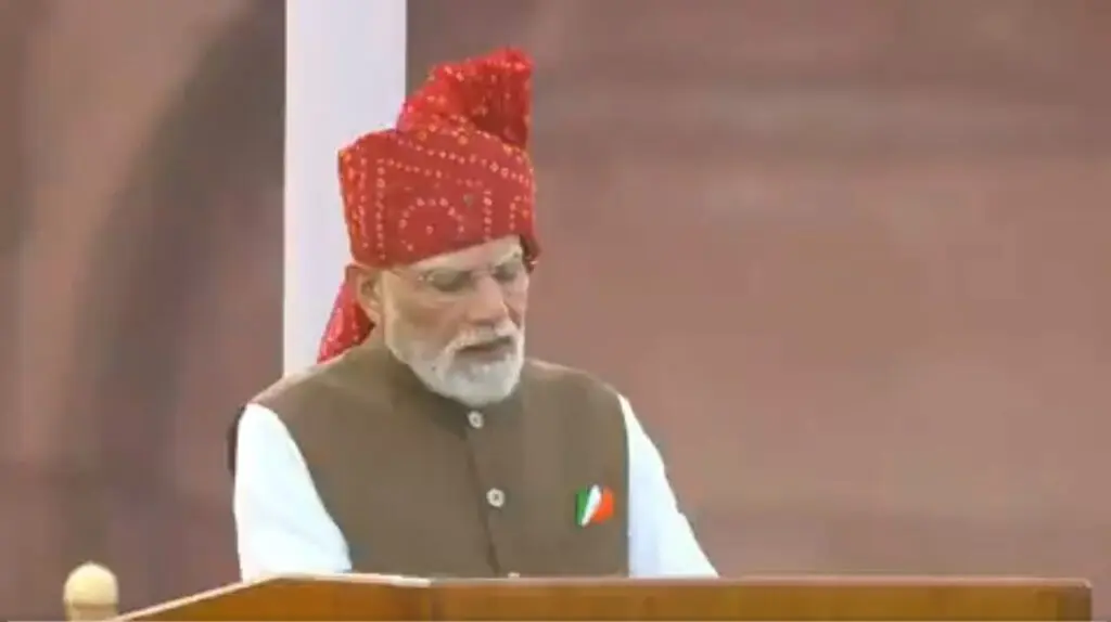 Modi Warns Against ‘Dimaagi Naxals’ in Independence Day Speech