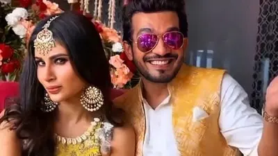 Arjun Bijlani defends Mouni Roy, says someone is trying to defame her