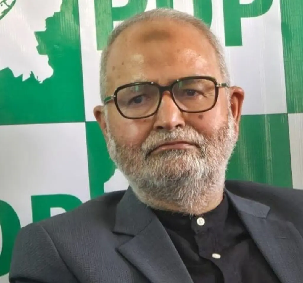 Naeem Akhtar urges rainwater harvesting in J&K's hilly areas