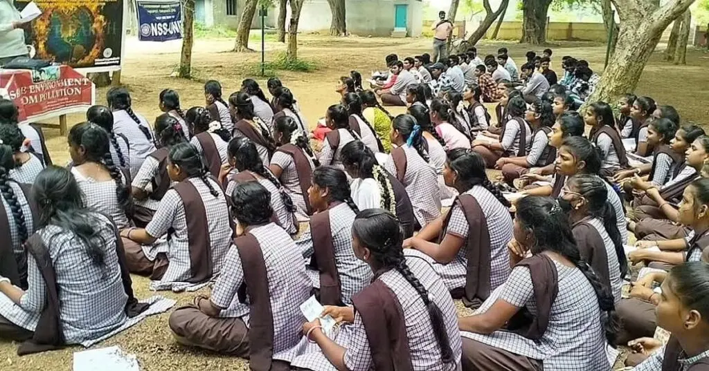 4,133 West Bengal schools have no students but 19,502 teachers: CAG