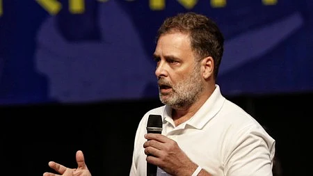 Supreme Court quashes case against Rahul Gandhi over Savarkar remarks