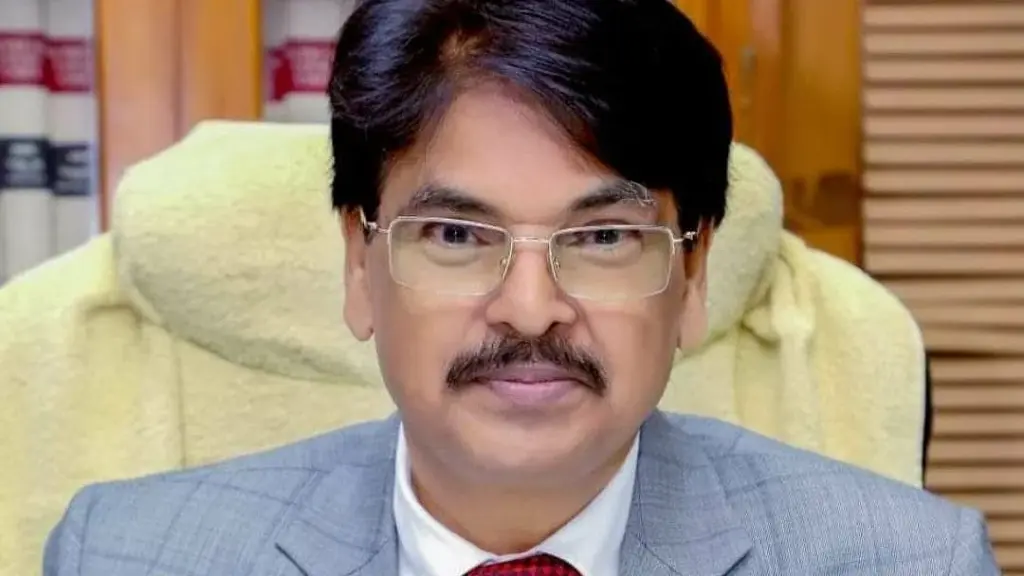 BCI withdraws NALSAR graduate ban after CJP, lawyer backlash