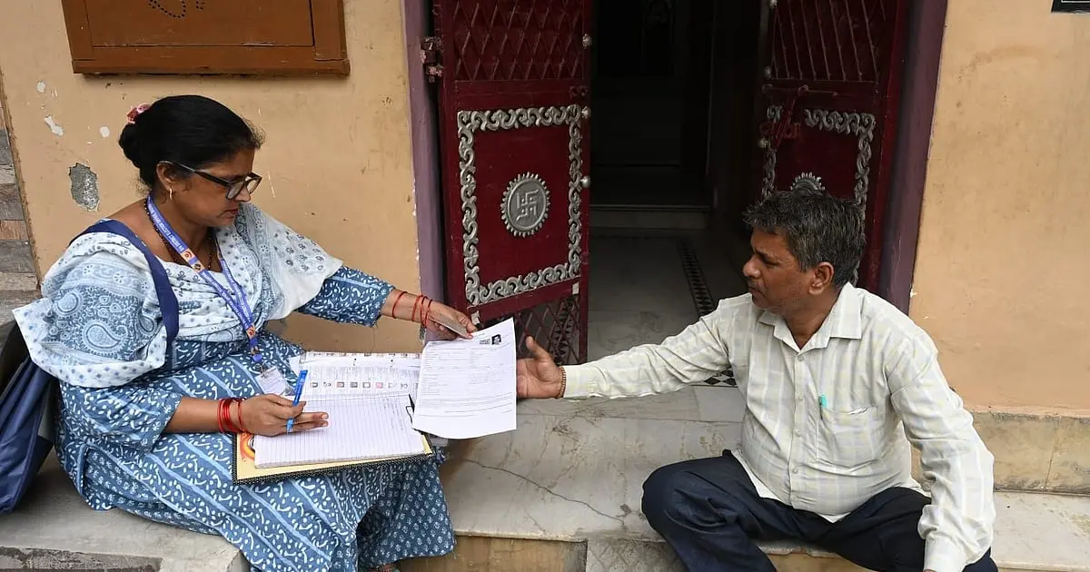 ECI revises voter roll schedule for Maharashtra and Delhi