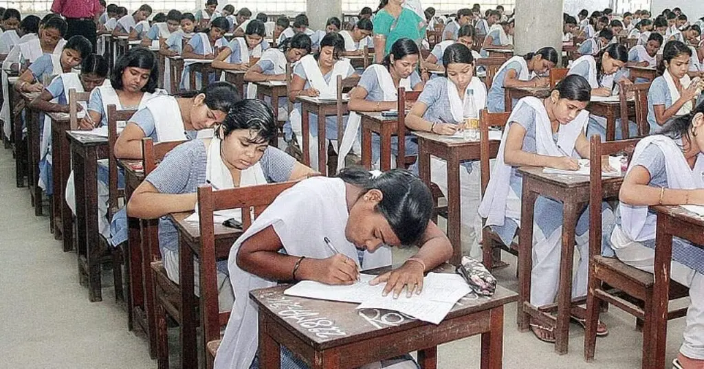 Pralhad Joshi meets officials to strengthen CBSE exam processes