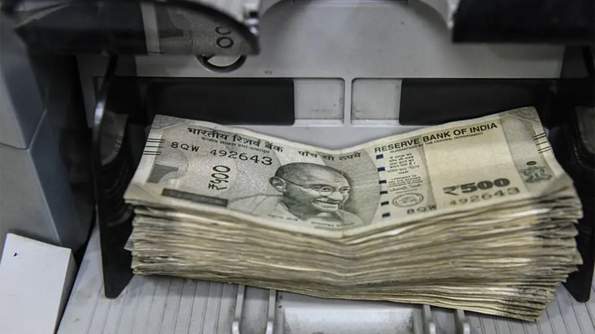 Madurai and Theni Mahalir Thittam staff get 5 months pending salary